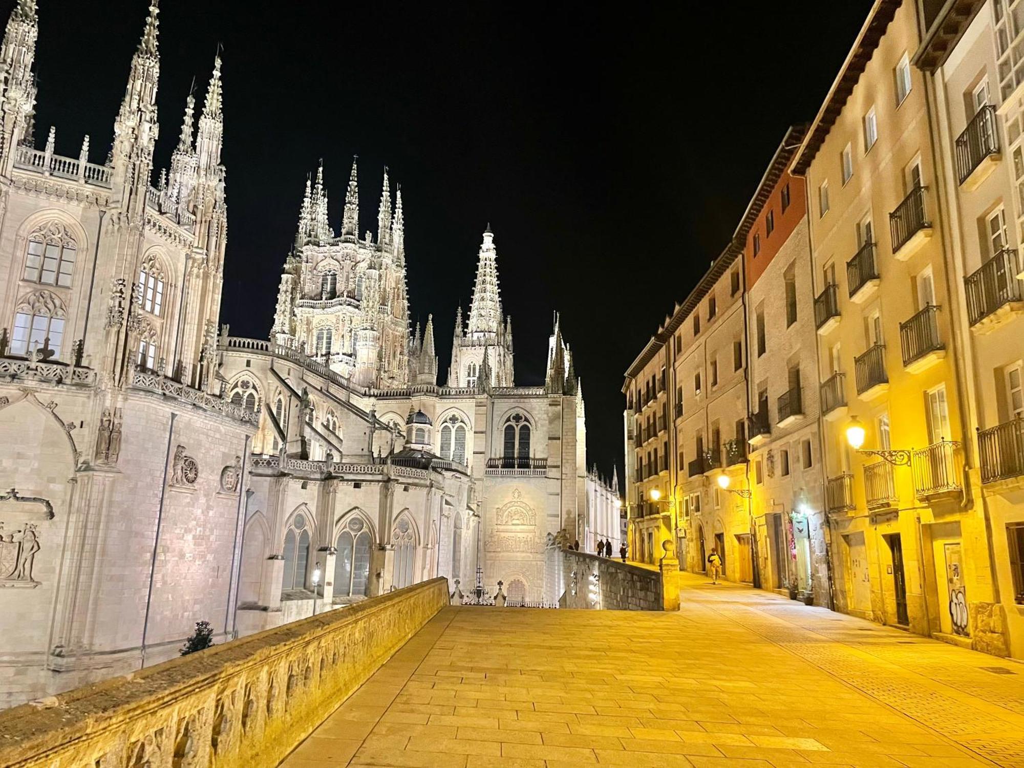 Contemplando La Catedral By Exclusive Burgos Apartments 外观 照片